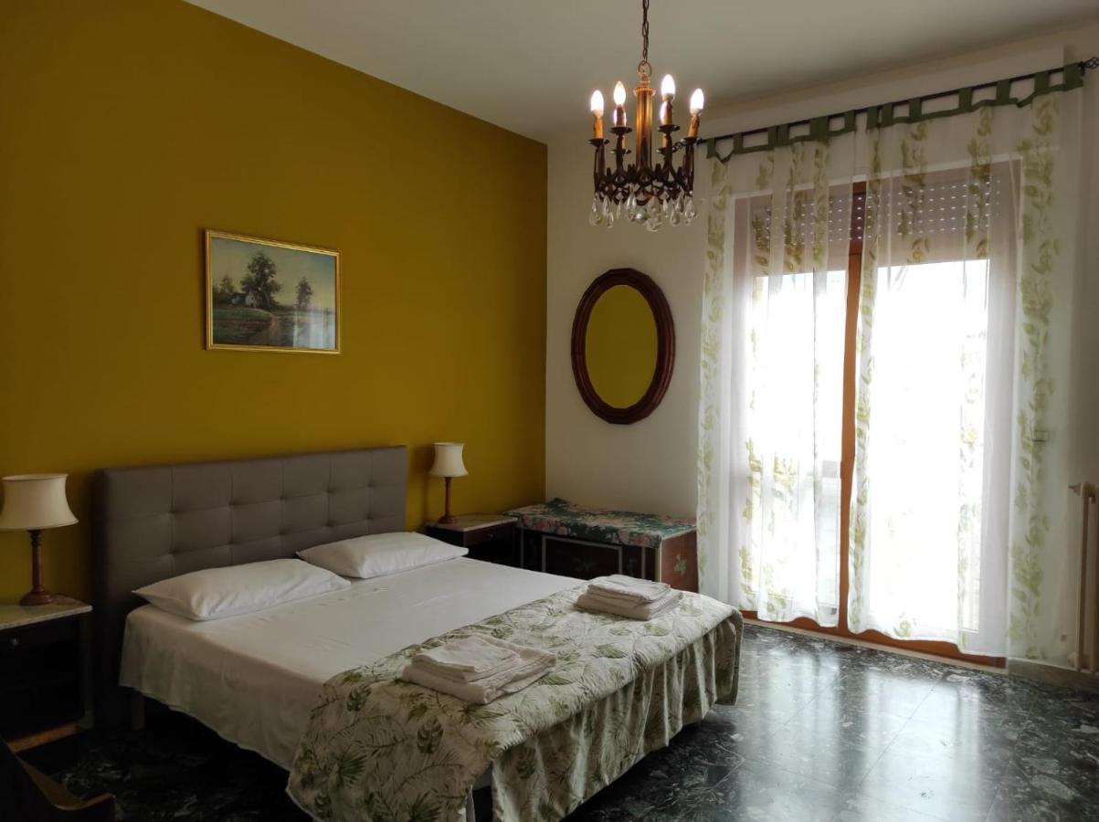 レッチェLa Colonna Holiday Houseアパートメント エクステリア 写真